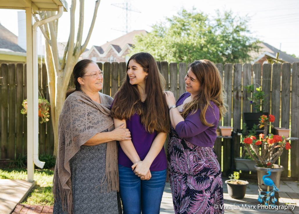 Taking Photos with Grandparents in Sugar Land, Texas