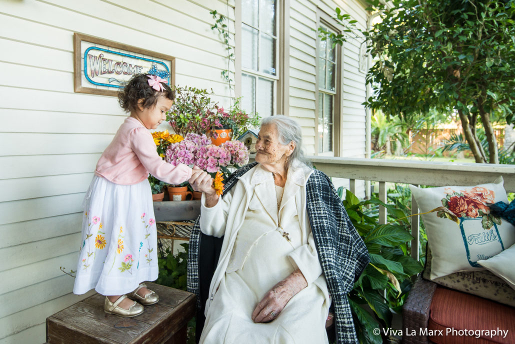 Take photos with grandparents to show appreciation